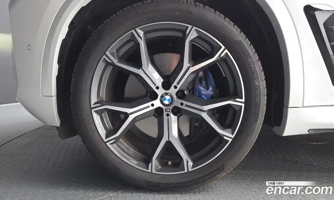 BMW X5 2025 3.0 автомат (гидро), фото 5