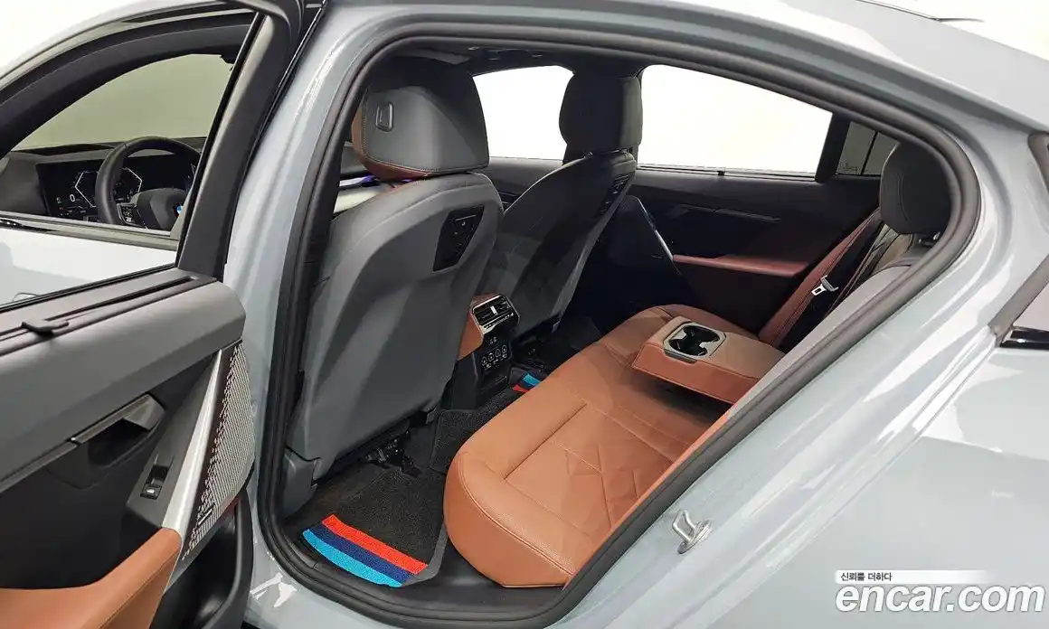 BMW 5 серия 2025 2.0 автомат (гидро), фото 18