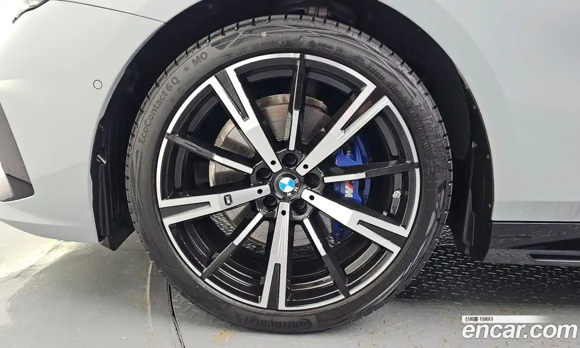 BMW 5 серия 2025 2.0 автомат (гидро), фото 5