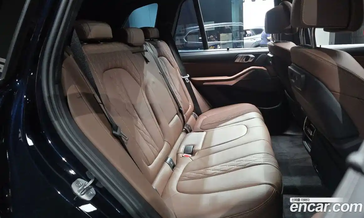 BMW X5 2023 3.0 автомат (гидро), фото 17