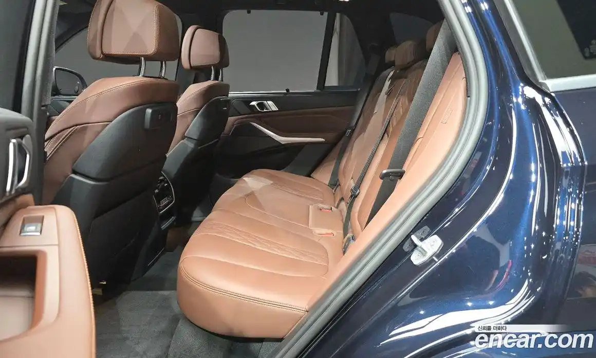 BMW X5 2023 3.0 автомат (гидро), фото 18