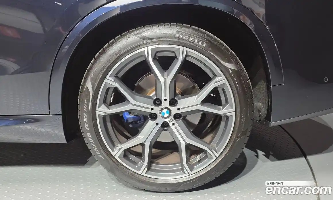 BMW X5 2023 3.0 автомат (гидро), фото 7