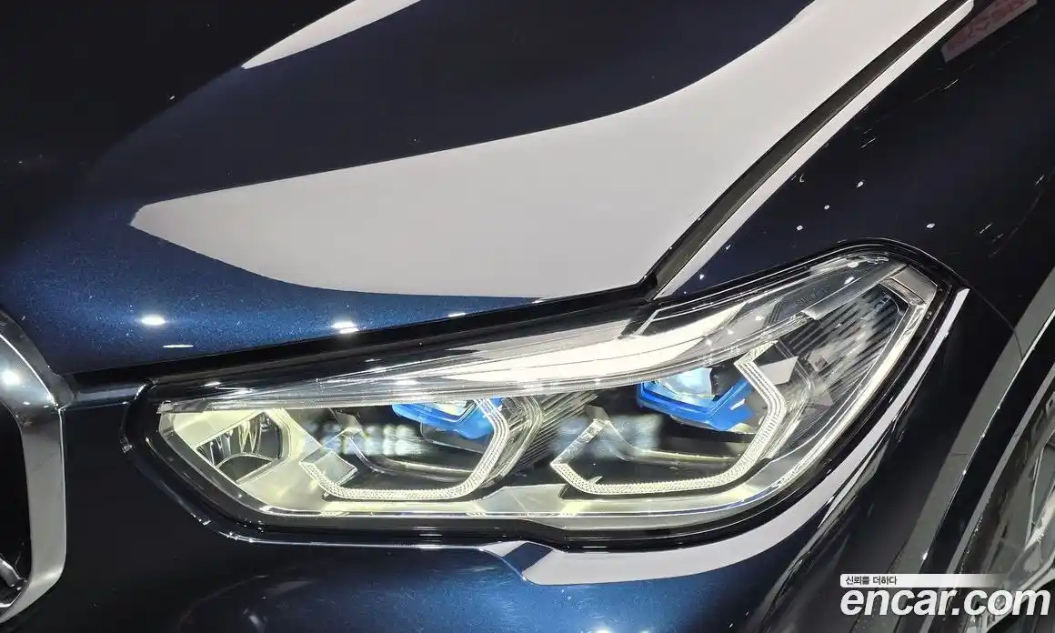 BMW X5 2023 3.0 автомат (гидро), фото 8