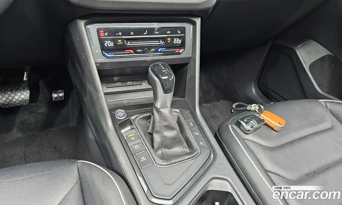 Volkswagen Tiguan 2022 2.0 автомат (гидро), фото 12