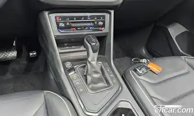 Volkswagen Tiguan 2022 2.0 автомат (гидро), миниатюра 12