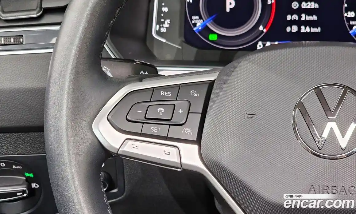 Volkswagen Tiguan 2022 2.0 автомат (гидро), фото 22