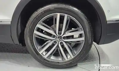 Volkswagen Tiguan 2022 2.0 автомат (гидро), миниатюра 7