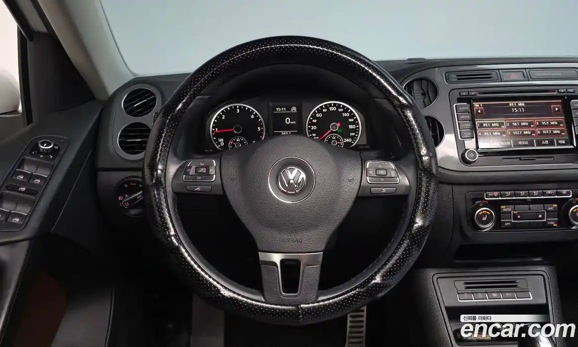 Volkswagen Tiguan 2014 2.0 автомат (гидро), фото 12