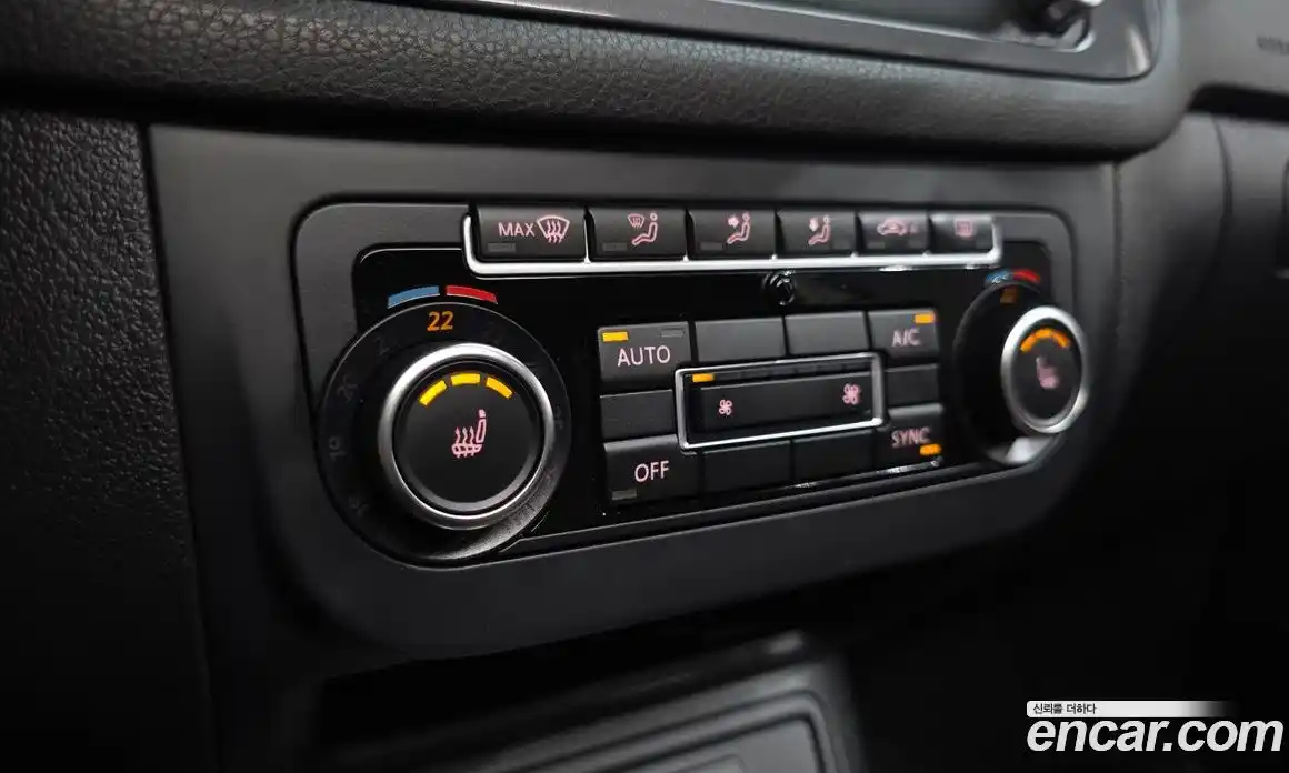 Volkswagen Tiguan 2014 2.0 автомат (гидро), фото 16