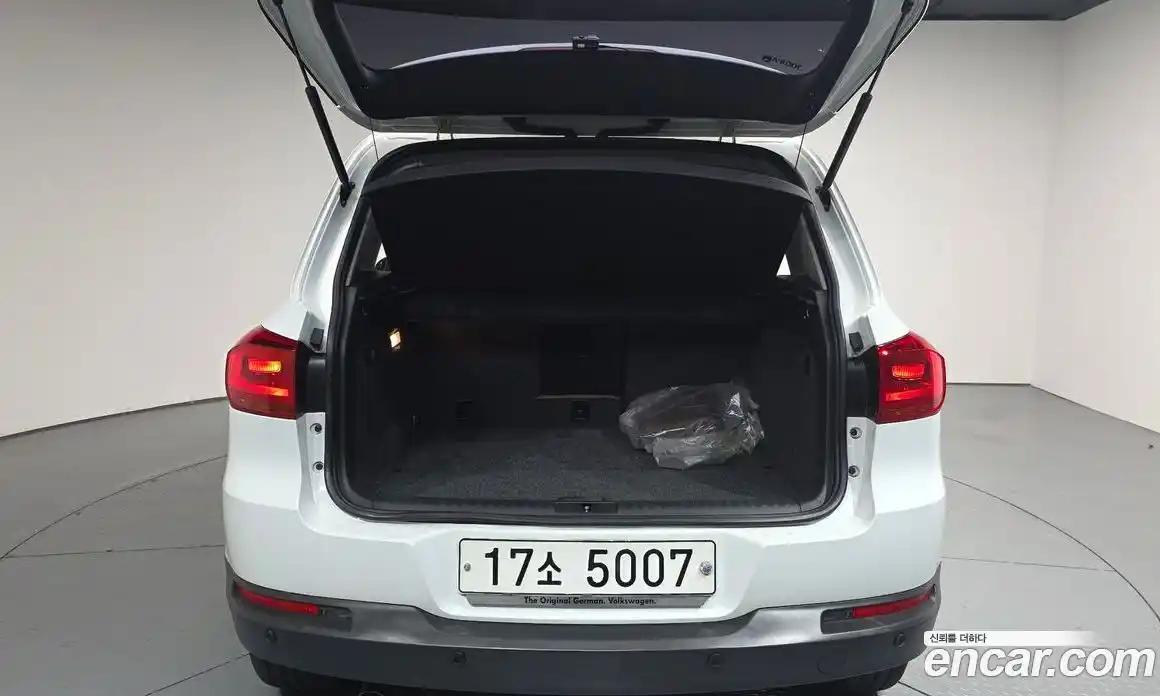 Volkswagen Tiguan 2014 2.0 автомат (гидро), фото 20
