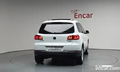 Volkswagen Tiguan 2014 2.0 автомат (гидро), миниатюра 4