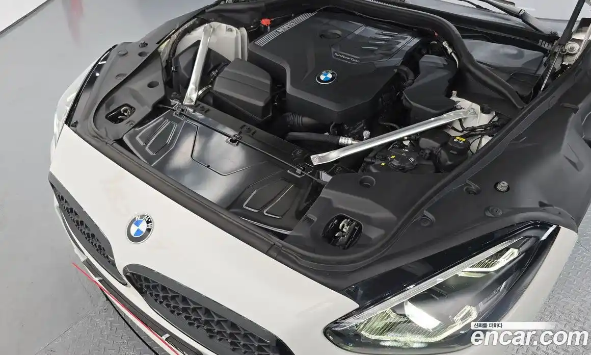 BMW Z4 2022 2.0 автомат (гидро), фото 6