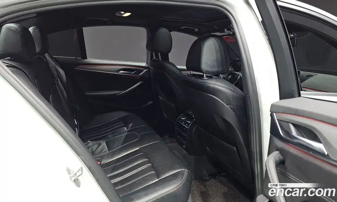 BMW 5 серия 2017 2.0 автомат (гидро), фото 11