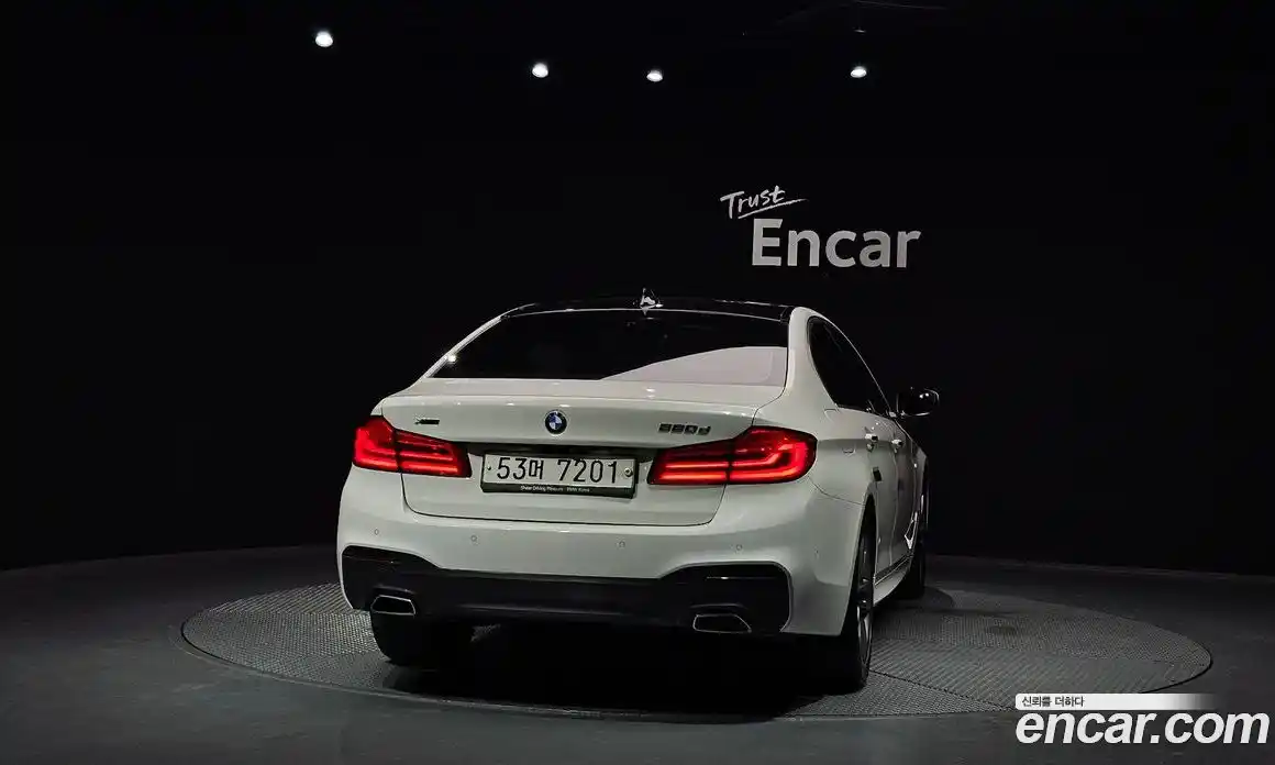 BMW 5 серия 2017 2.0 автомат (гидро), фото 4