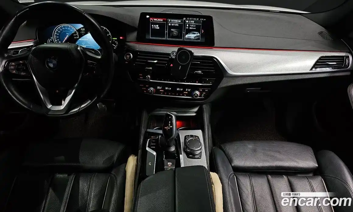 BMW 5 серия 2017 2.0 автомат (гидро), фото 7