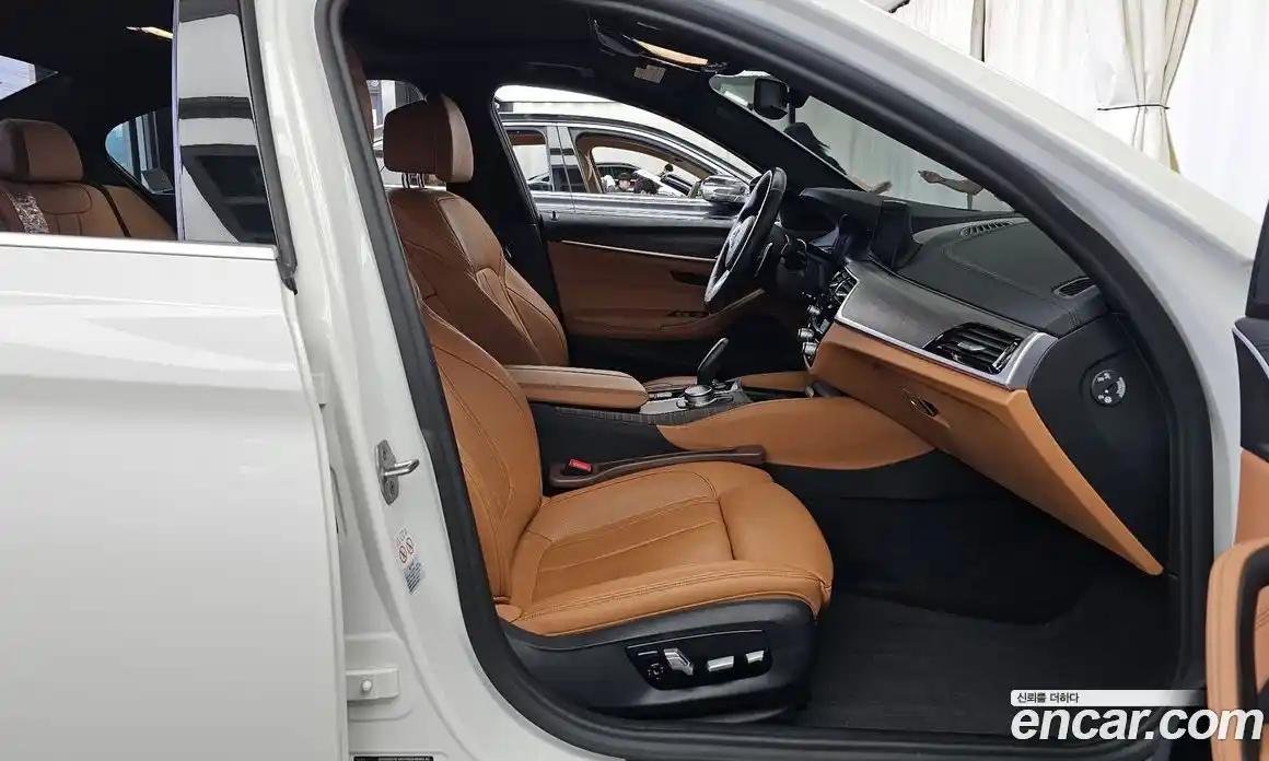 BMW 5 серия 2020 2.0 автомат (гидро), фото 17