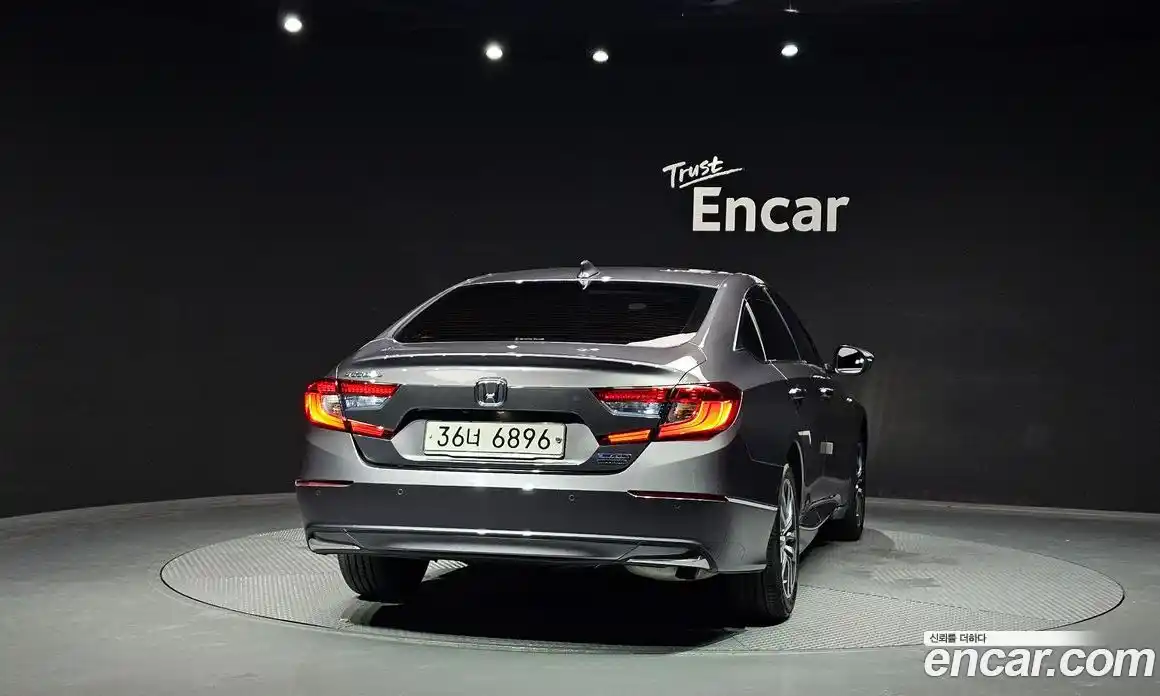 Honda Accord 2018 2.0 автомат (гидро), фото 4