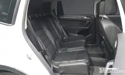 Volkswagen Tiguan 2018 2.0 автомат (гидро), миниатюра 12