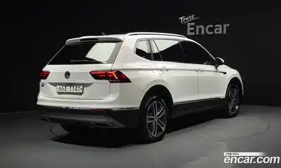 Volkswagen Tiguan 2018 2.0 автомат (гидро), миниатюра 2