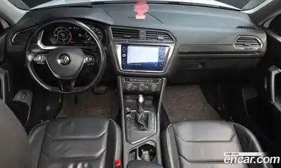 Volkswagen Tiguan 2018 2.0 автомат (гидро), миниатюра 7