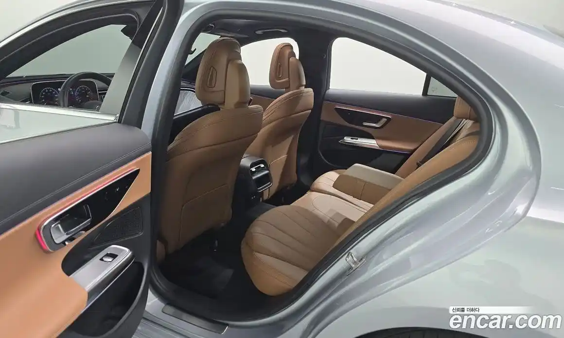 Mercedes-Benz E-Class 2025 2.0 автомат (гидро), фото 12