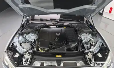 Mercedes-Benz E-Class 2025 2.0 автомат (гидро), миниатюра 6