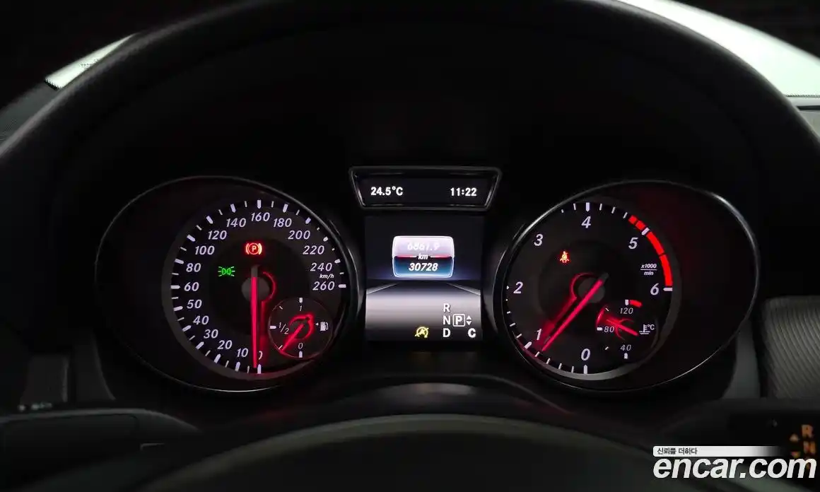 Mercedes-Benz CLA-Class 2016 2.1 гидро, фото 8 Mercedes-Benz CLA-Class 2016 2.1 гидро, фото 8