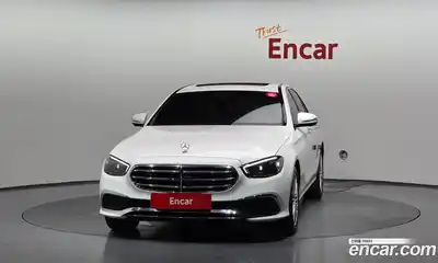 Mercedes-Benz E-Class 2022 2.0 автомат (гидро), миниатюра 3