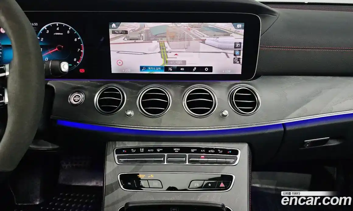 Mercedes-Benz E-Class 2023 3.0 автомат (гидро), фото 18