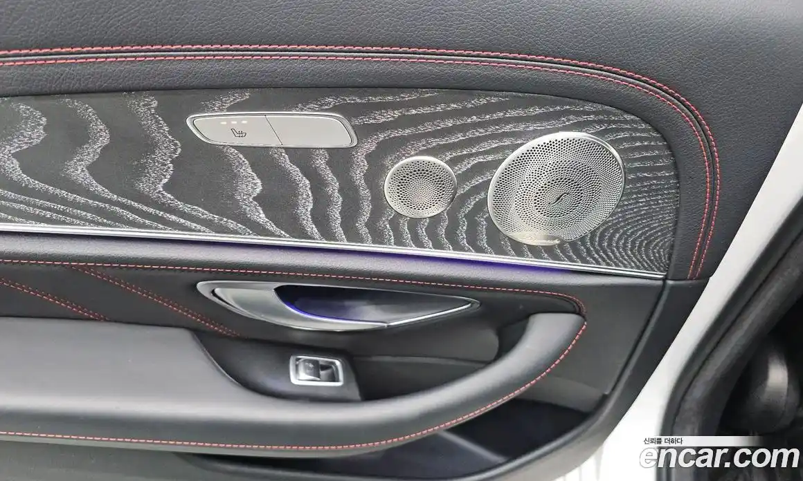 Mercedes-Benz E-Class 2023 3.0 автомат (гидро), фото 28