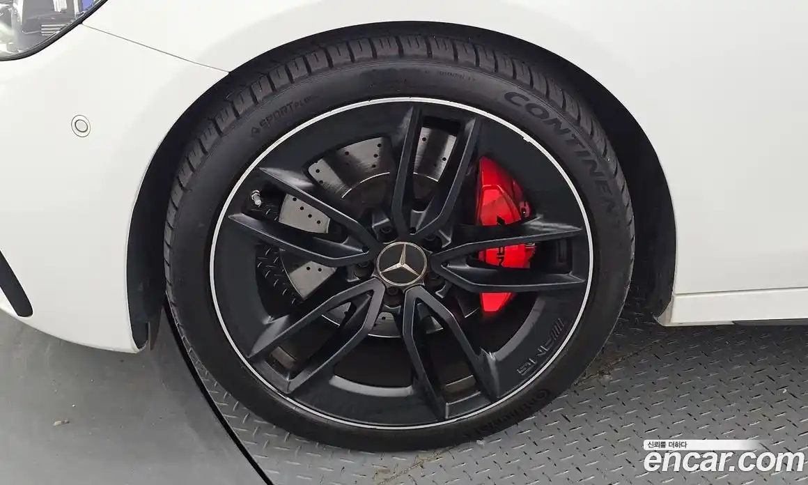 Mercedes-Benz E-Class 2023 3.0 автомат (гидро), фото 5
