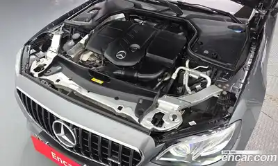 Mercedes-Benz E-Class 2019 1.9 автомат (гидро), миниатюра 6