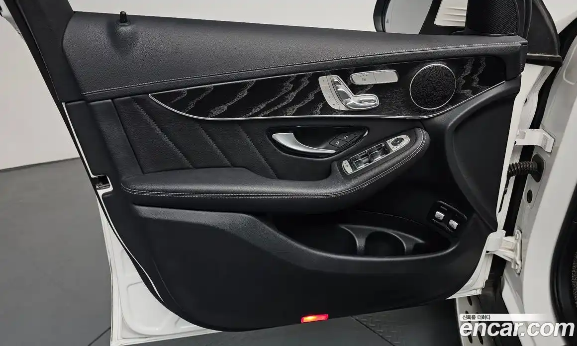 Mercedes-Benz GLC-Class 2023 2.0 гидро, фото 13