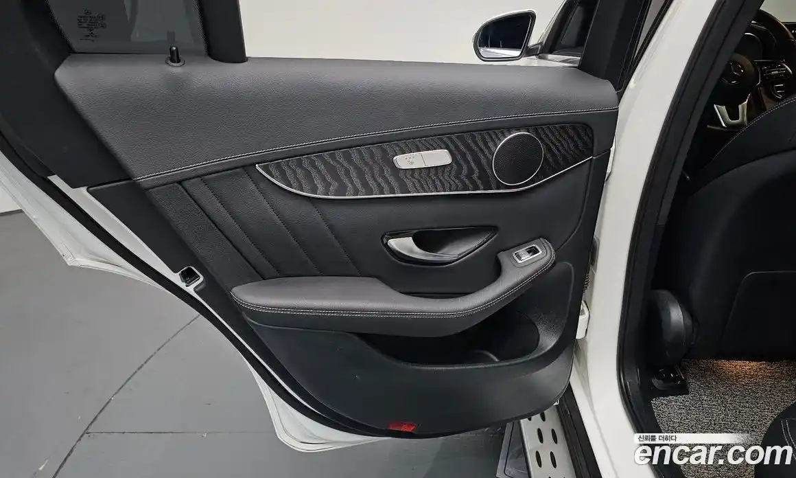 Mercedes-Benz GLC-Class 2023 2.0 гидро, фото 14