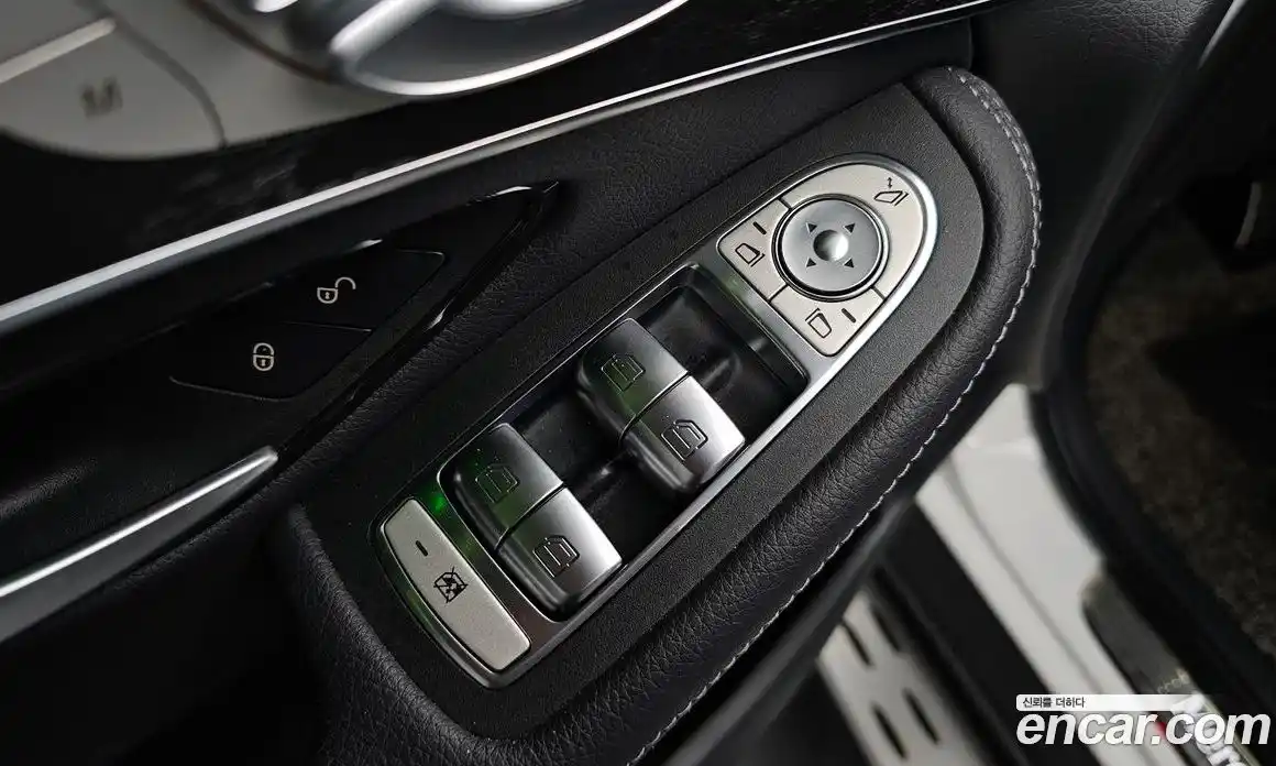 Mercedes-Benz GLC-Class 2023 2.0 гидро, фото 23