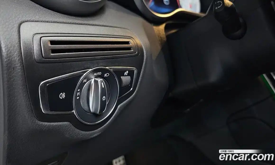 Mercedes-Benz GLC-Class 2023 2.0 гидро, фото 24