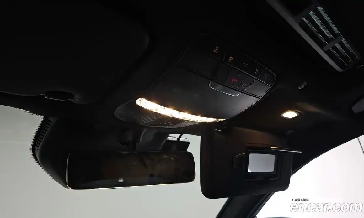 Mercedes-Benz GLC-Class 2023 2.0 гидро, фото 28