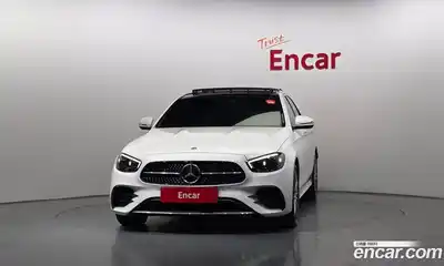 Mercedes-Benz E-Class 2021 2.0 автомат (гидро), миниатюра 3