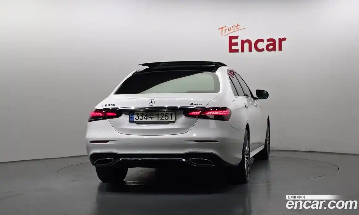Mercedes-Benz E-Class 2021 2.0 автомат (гидро), фото 4