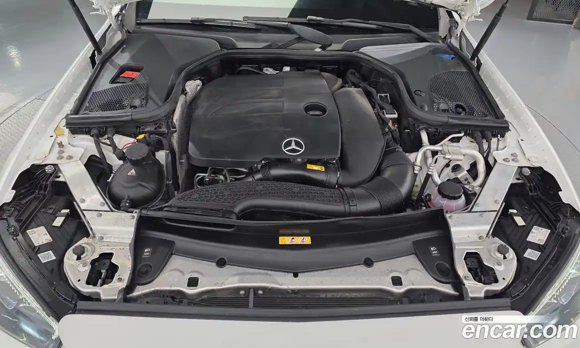 Mercedes-Benz E-Class 2021 2.0 автомат (гидро), фото 6