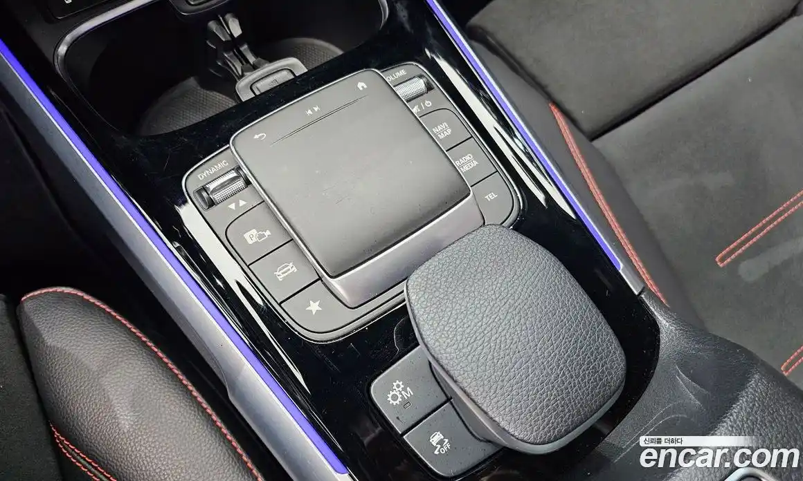 Mercedes-Benz GLB-Class 2022 2.0 гидро, фото 27