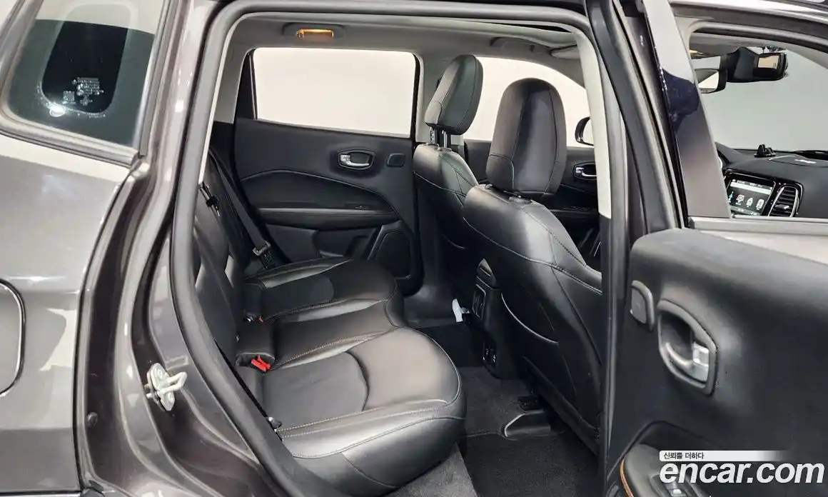 Jeep Compass 2019 2.4 автомат (гидро), фото 17