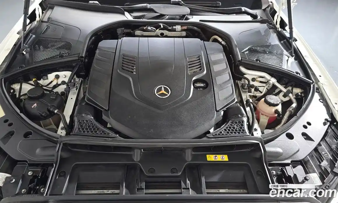 Mercedes-Benz S-Class 2023 4.0 гидро, фото 6 Mercedes-Benz S-Class 2023 4.0 гидро, фото 6