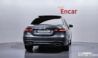 Mercedes-Benz E-Class 2022 2.0 автомат (гидро), миниатюра 4