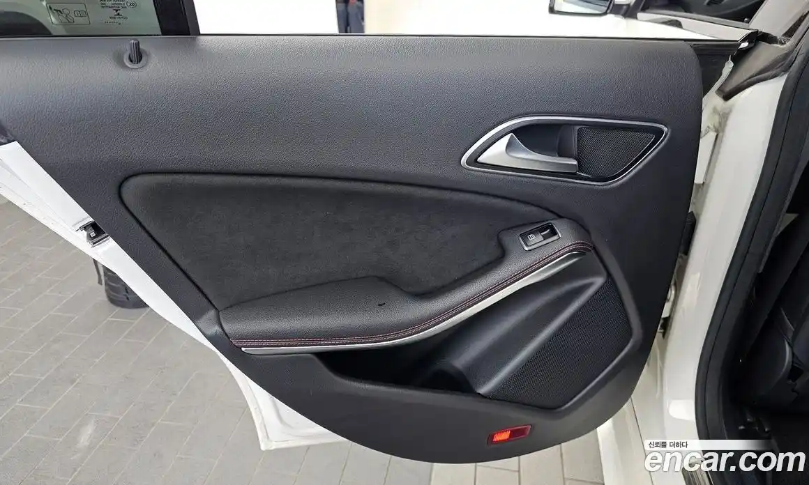 Mercedes-Benz CLA-Class 2017 2.0 гидро, фото 15 Mercedes-Benz CLA-Class 2017 2.0 гидро, фото 15