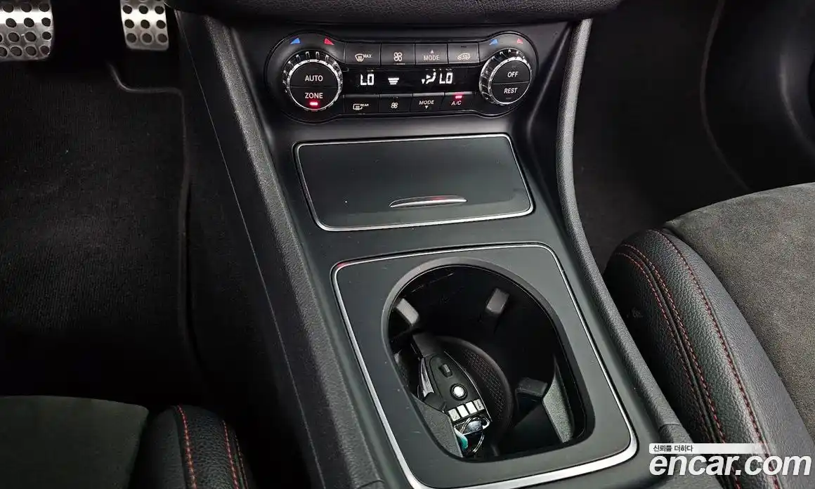 Mercedes-Benz CLA-Class 2017 2.0 гидро, фото 24 Mercedes-Benz CLA-Class 2017 2.0 гидро, фото 24