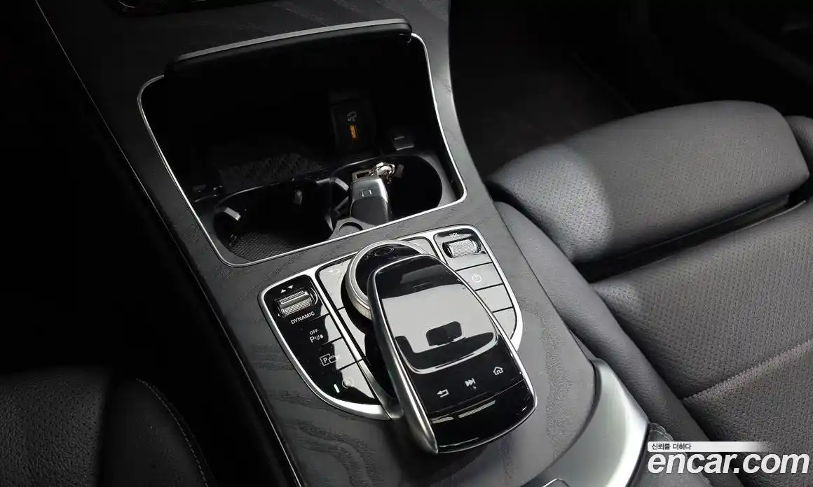 Mercedes-Benz C-Class 2021 2.0 гидро, фото 18 Mercedes-Benz C-Class 2021 2.0 гидро, фото 18