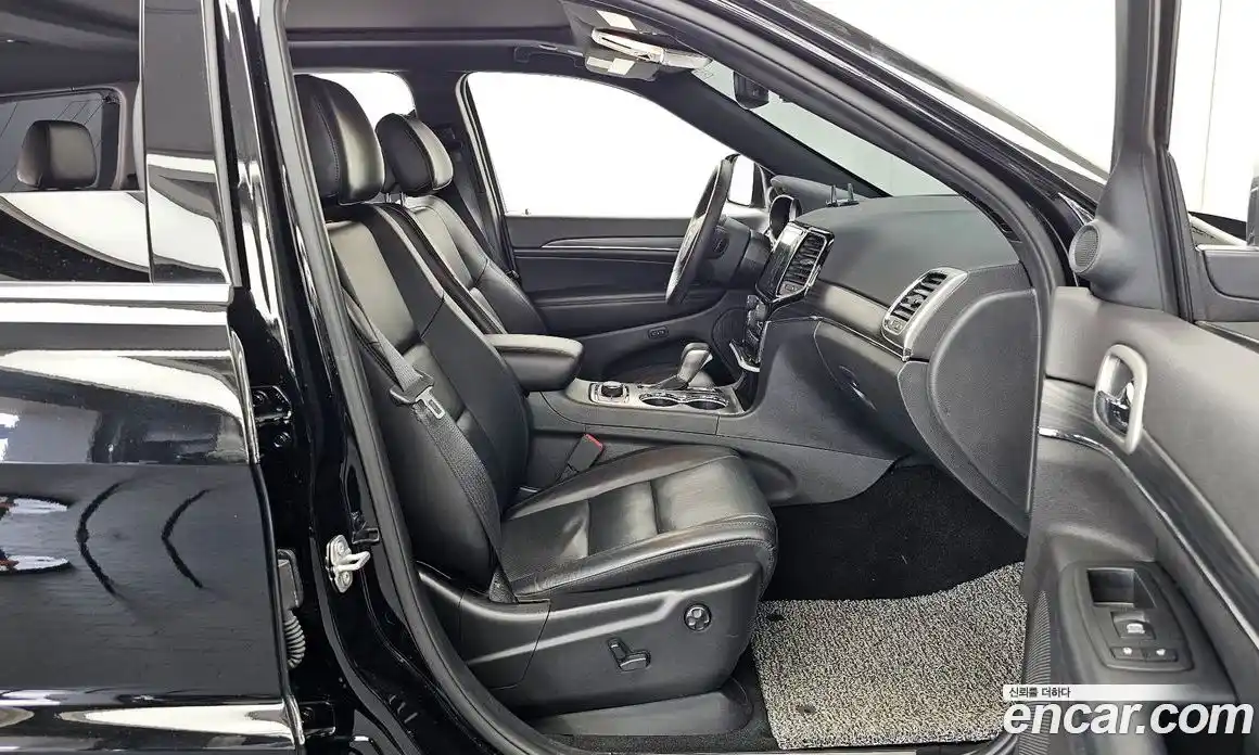 Jeep Cherokee 2019 3.6 автомат (гидро), фото 17