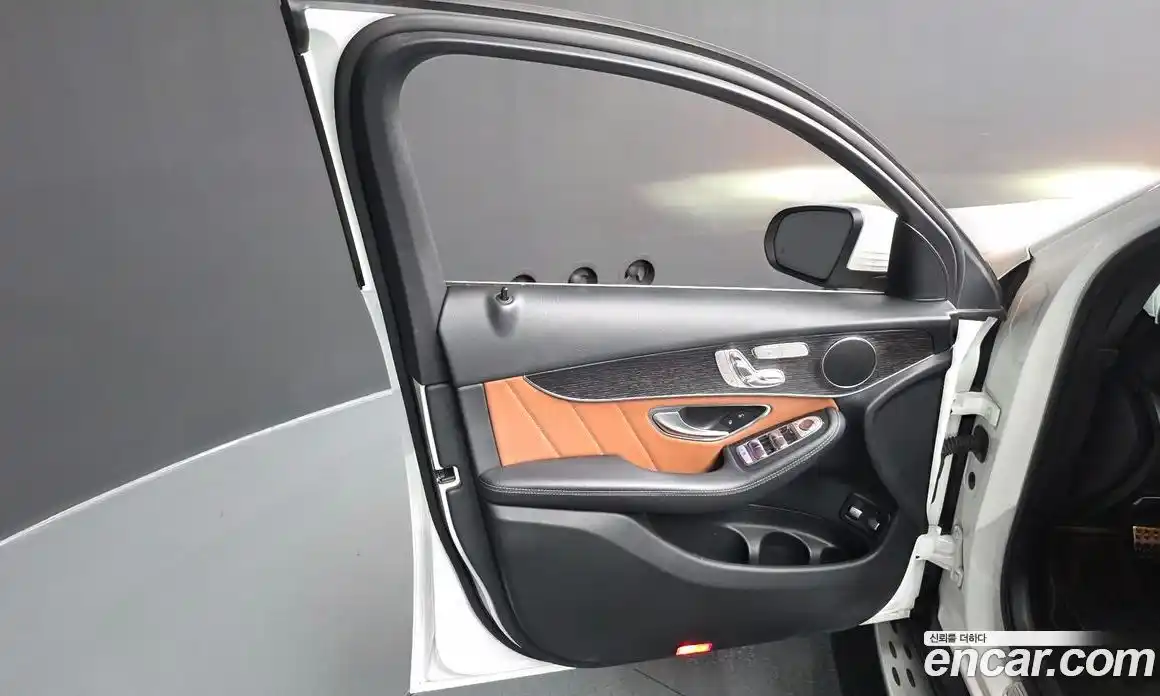 Mercedes-Benz GLC-Class 2021 2.0 гидро, фото 14
