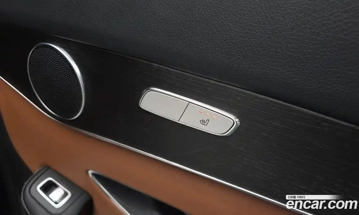 Mercedes-Benz GLC-Class 2021 2.0 гидро, фото 25